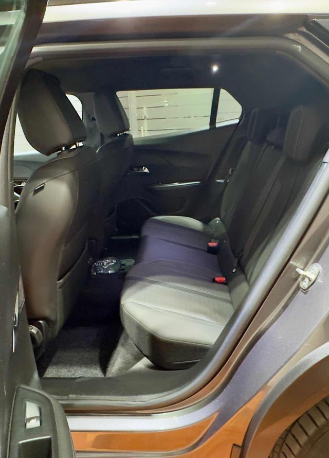 PEUGEOT 2008 BlueHDi 130 S&S EAT8 Allure Pack