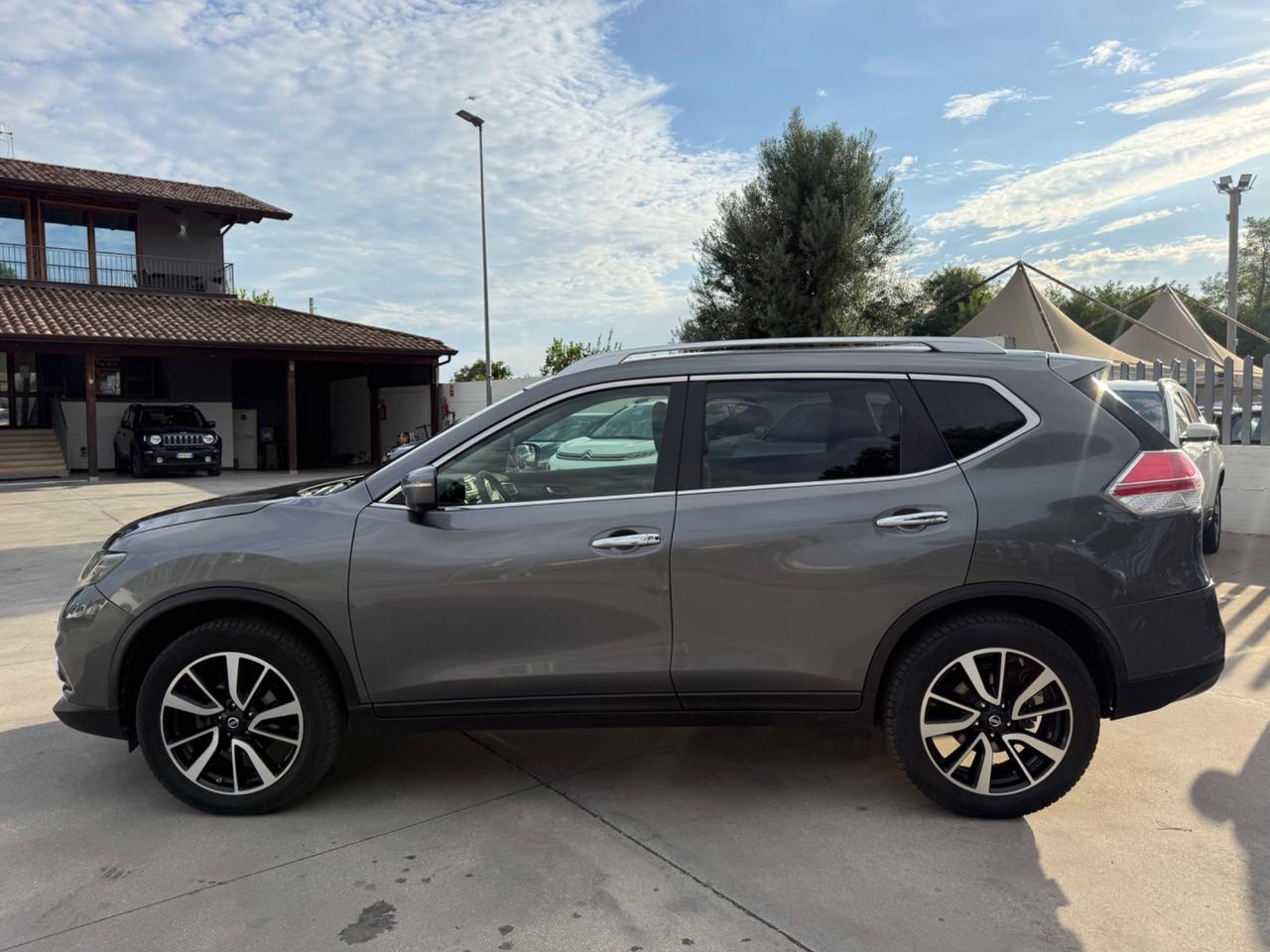 Nissan X-Trail 1.6 DCI tekna 140 mila km