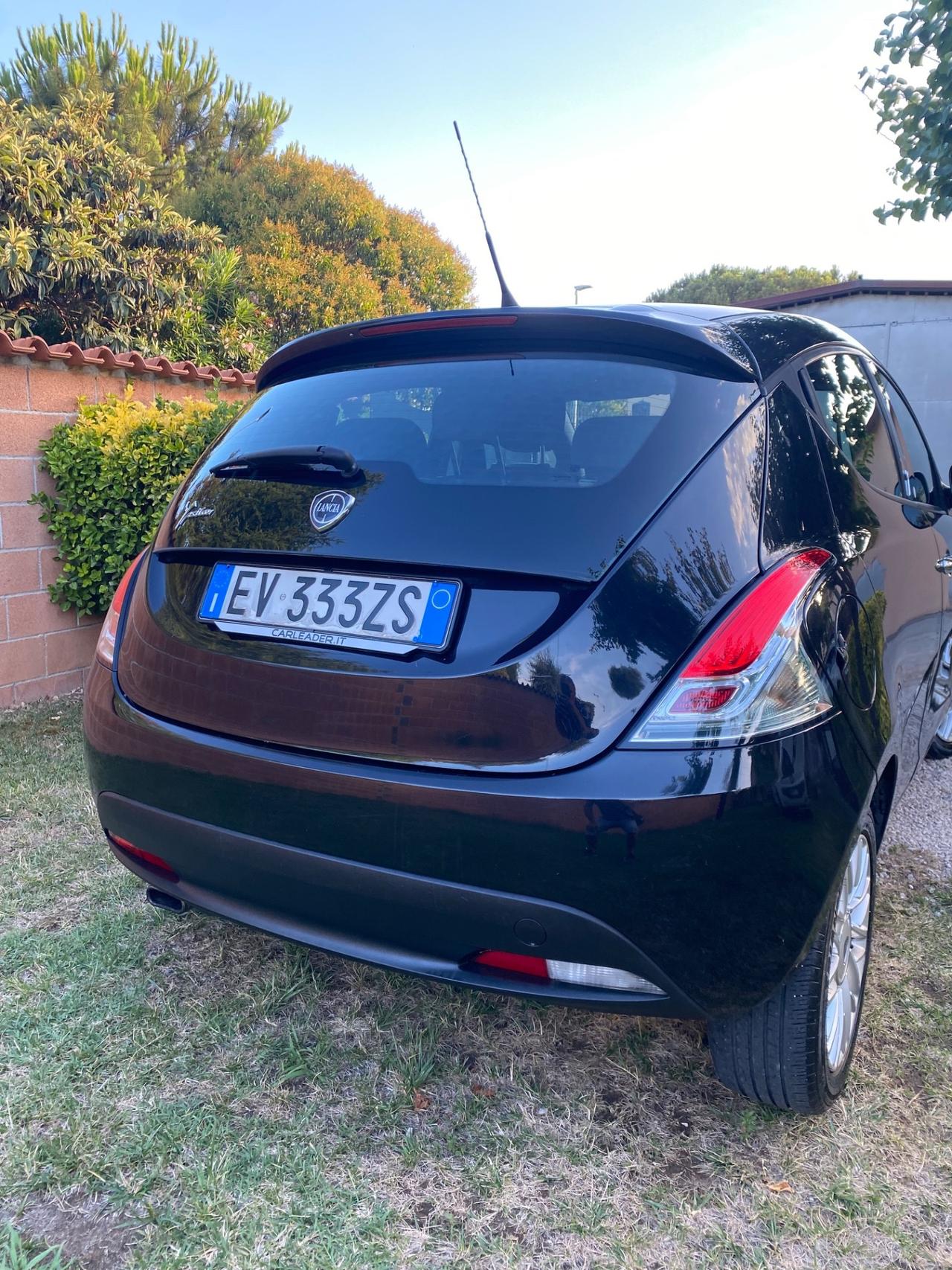 Lancia Ypsilon 1.2 5 porte Platinum COME NUOVA