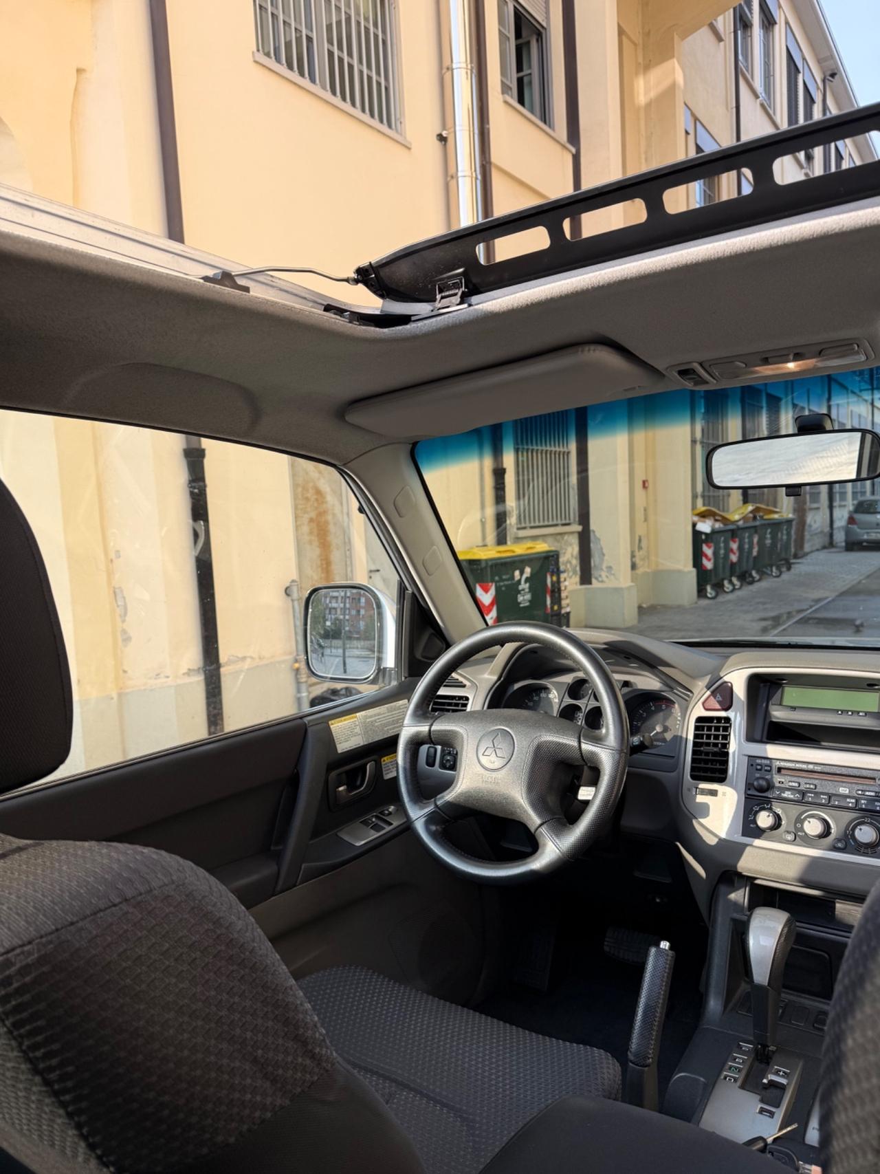 Mitsubishi Pajero Dakar 3.2 16V DI-D 3p. aut. Inv. Tecno