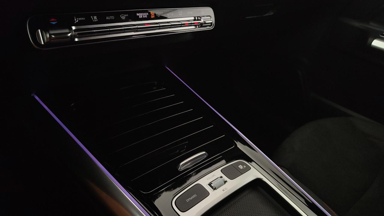 Mercedes-Benz GLA 200 d automatic