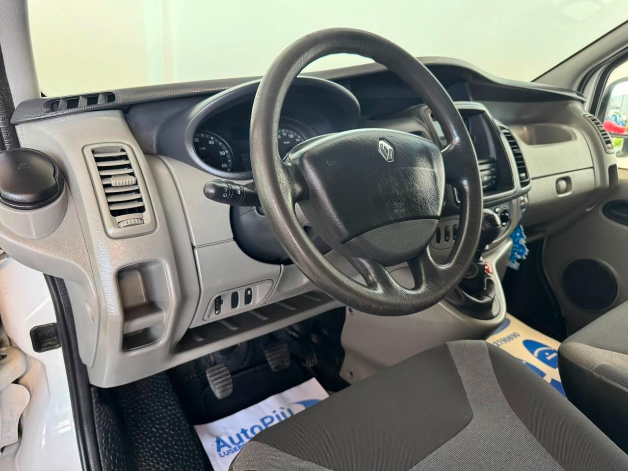 Renault Trafic L1H1 2.0 dCi 115 CV