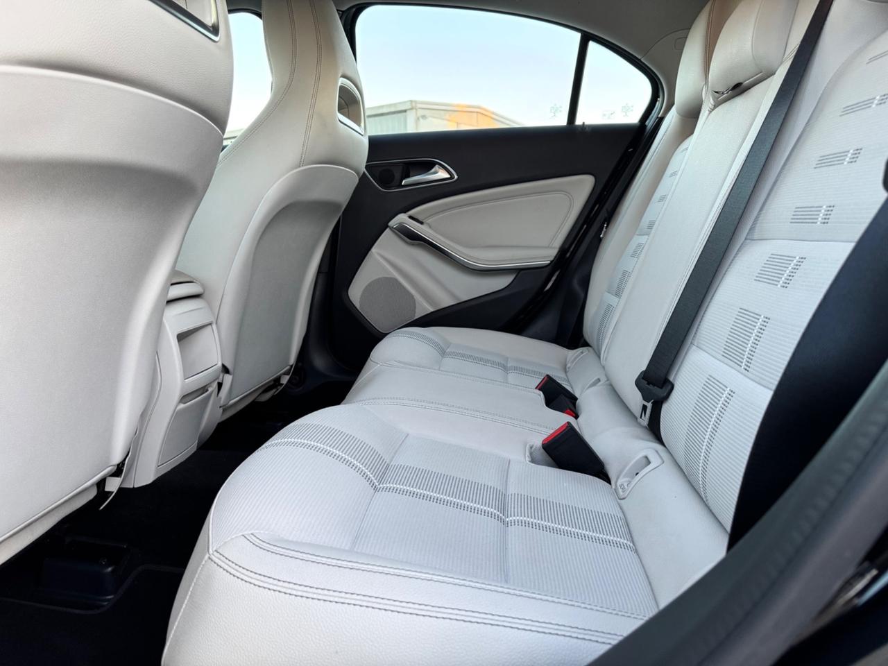 MERCEDES Classe A180 d Sport - Led Navi 17