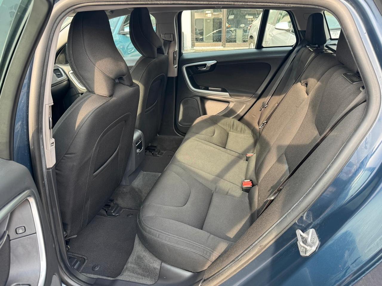 Volvo V60 D3 Geartronic Momentum