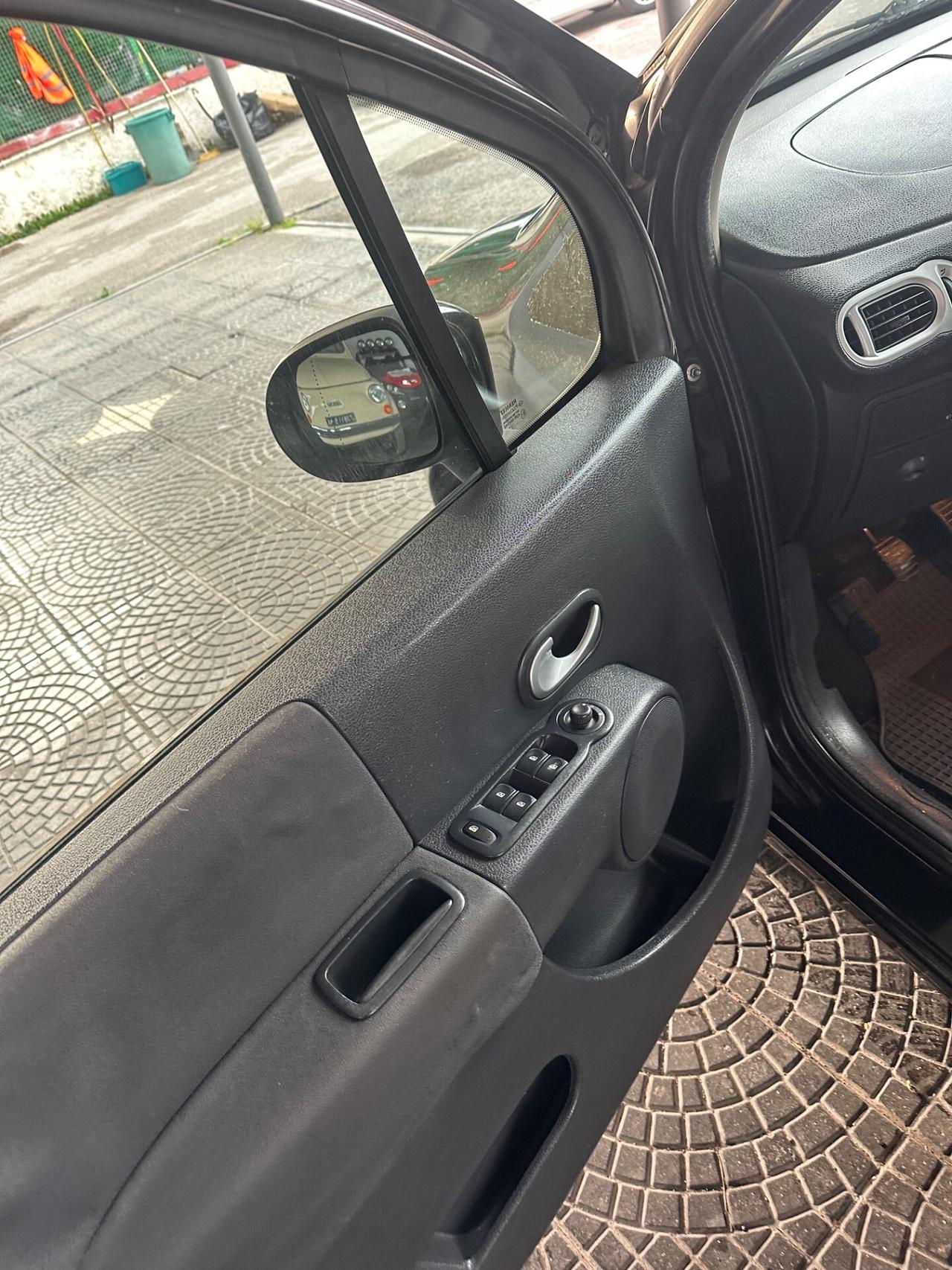 Renault Modus 1.5 dCi 85CV Dynamique