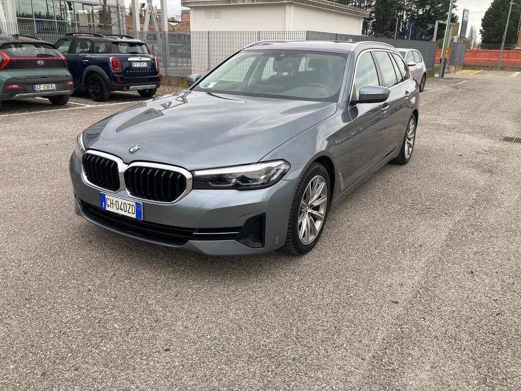 BMW Serie 5 Touring 520 d Mild Hybrid 48V Business Steptronic