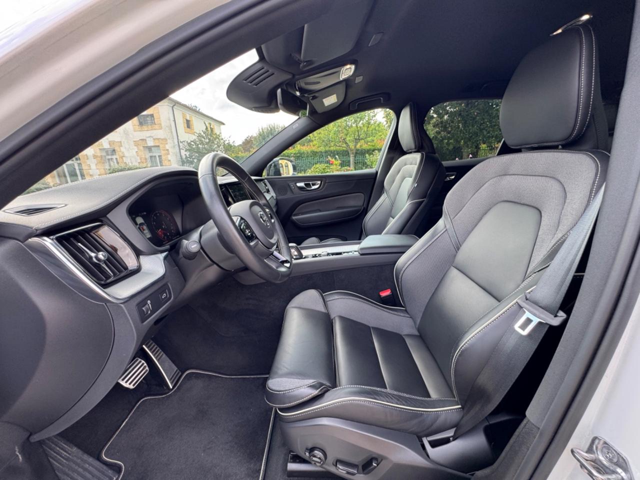 Volvo XC 60 XC60 B4 Geartronic R-design