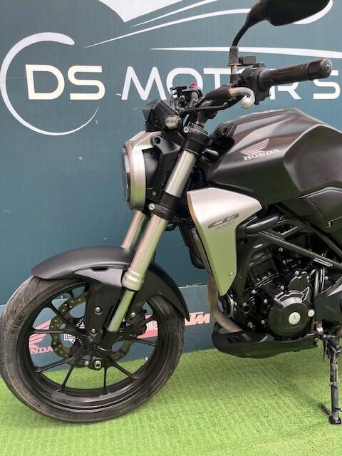Honda CB 300 F GARANZIA PERMUTE