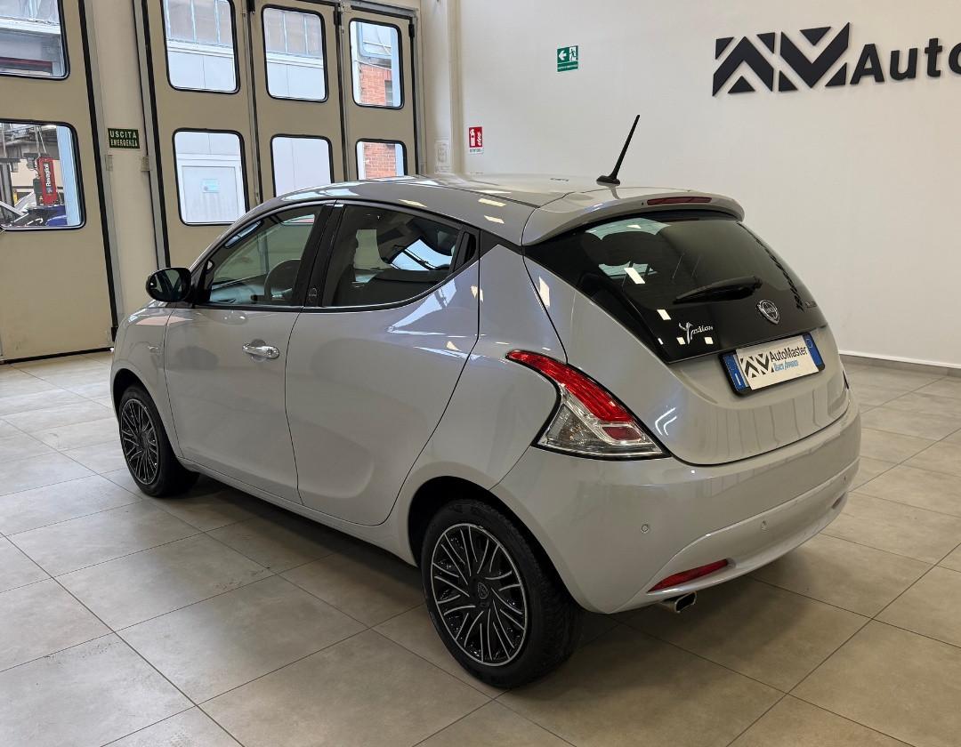 LANCIA Ypsilon 3ª serie - Ypsilon 1.0 FireFly 5 porte S&S Hybrid Ecochic Gold