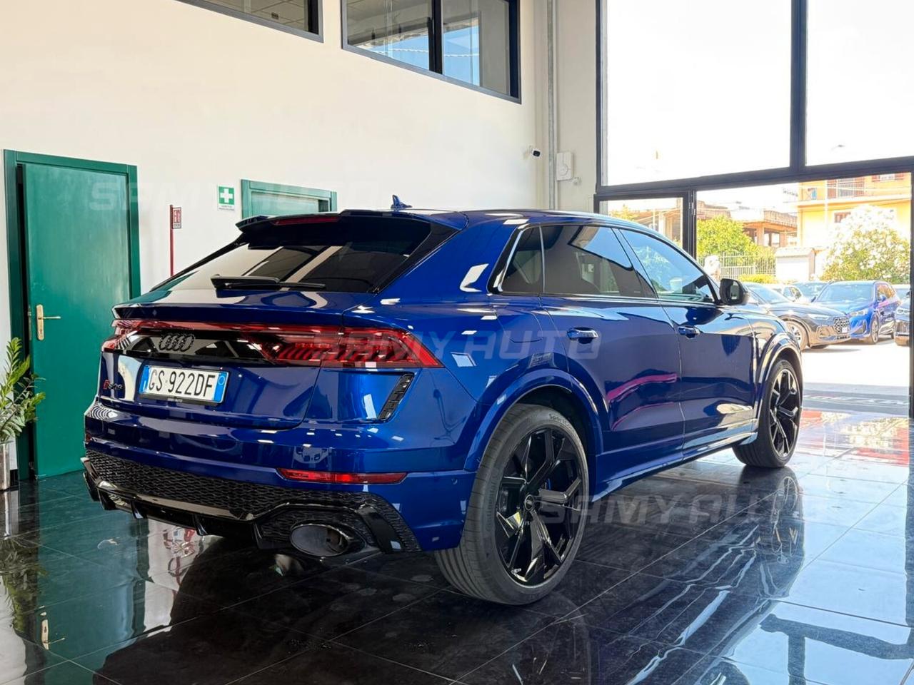 Audi Q8 RS TFSI V8 quattro tiptronic