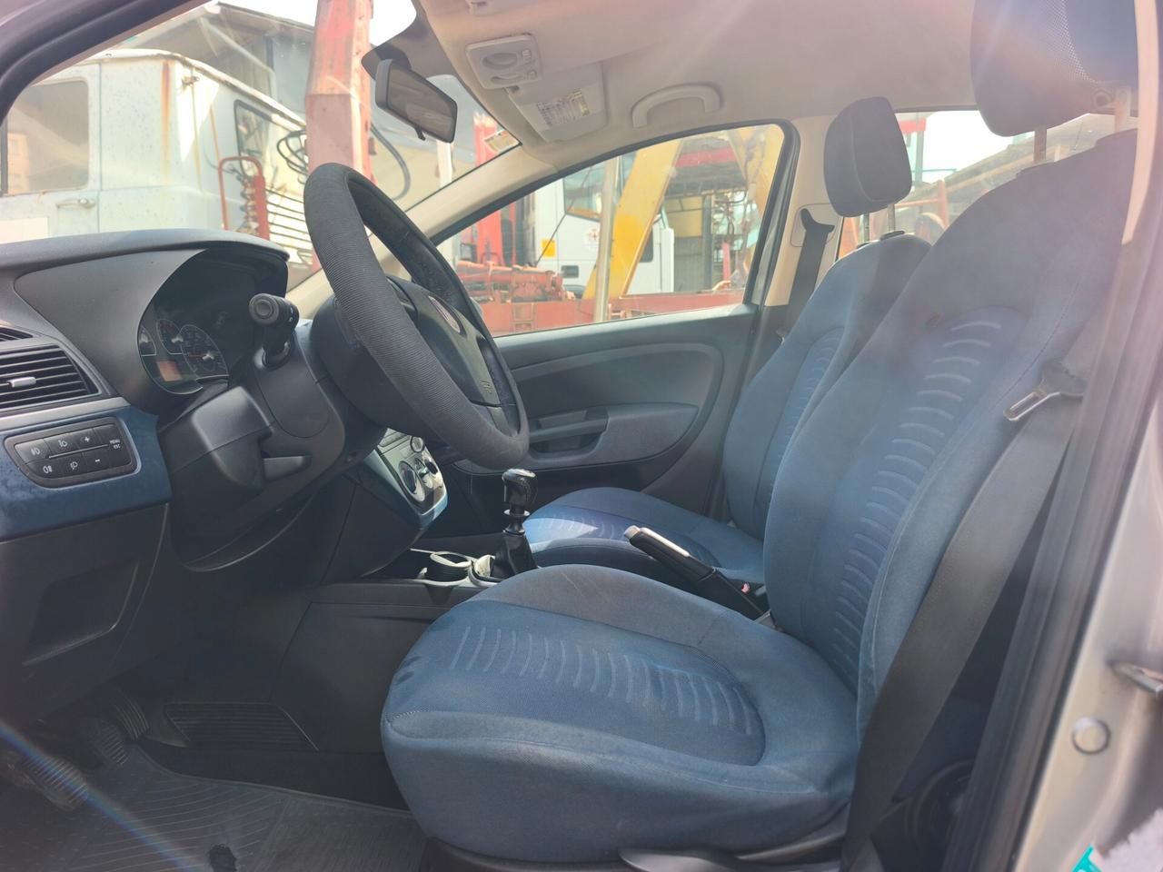 Fiat Grande Punto 1.3 ok neopatentati l'unico proprietario