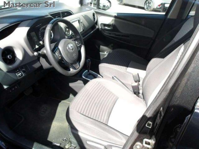 TOYOTA Yaris Yaris III 5p 1.5h Business - FT376YH