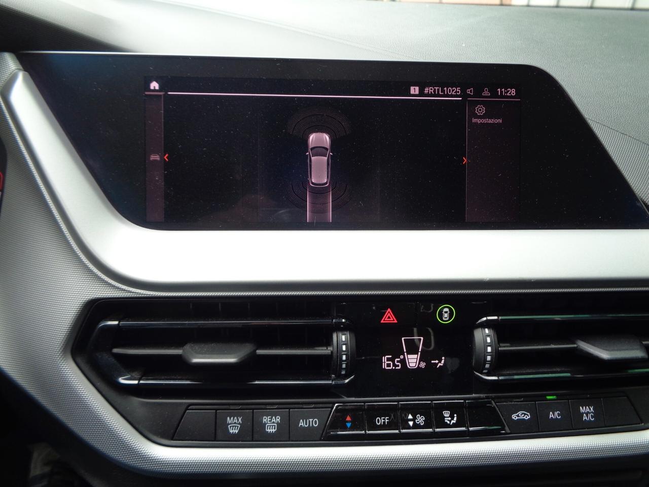 Bmw 116 116d 5p. Business Advantage