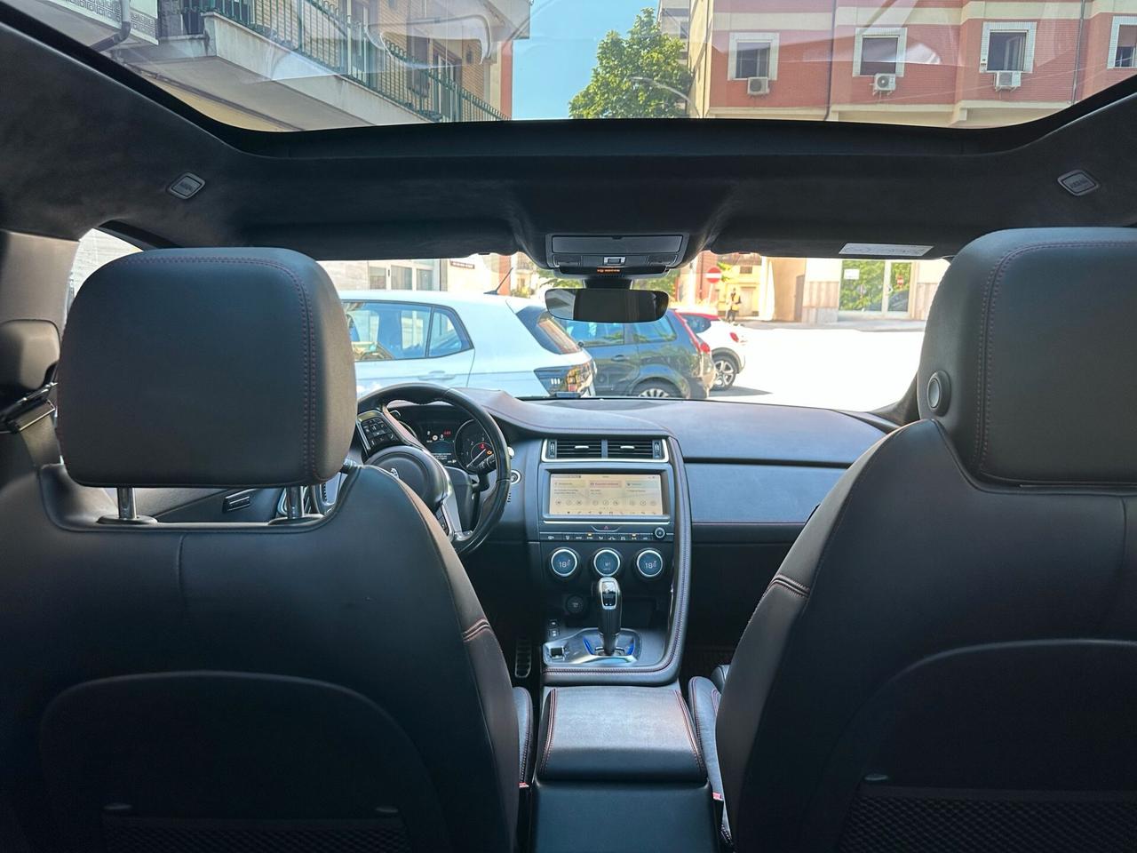 Jaguar E-Pace 2.0D 180 CV AWD aut. R-Dynamic HSE