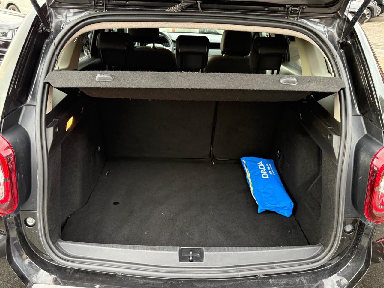 Duster 1.0 TCe 100 CV-GPL-UNIPRO-4x2 15th Anniversary