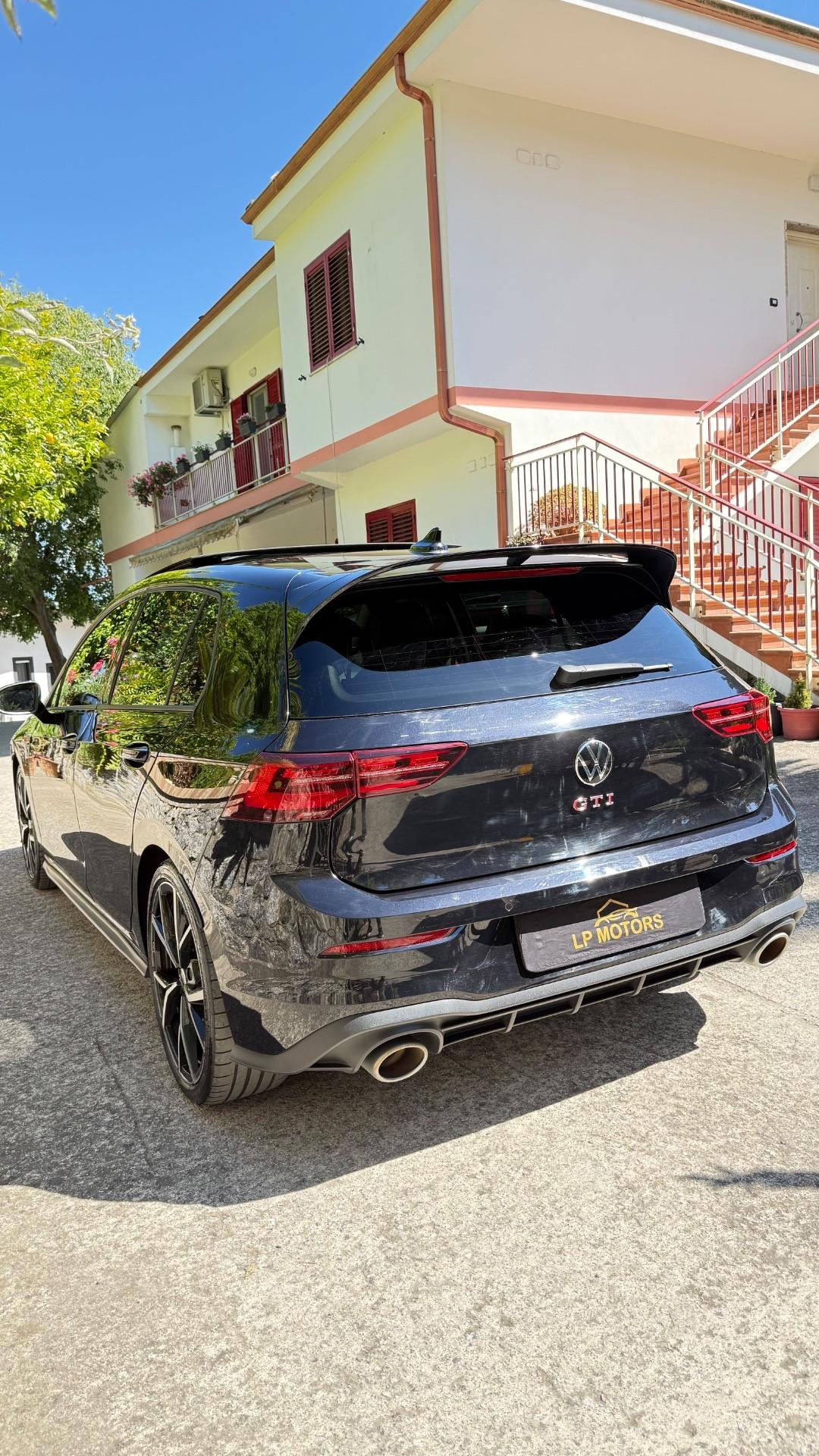 Volkswagen Golf GTI 2.0 TSI DSG CLUB SPORT 300 CAVALLI