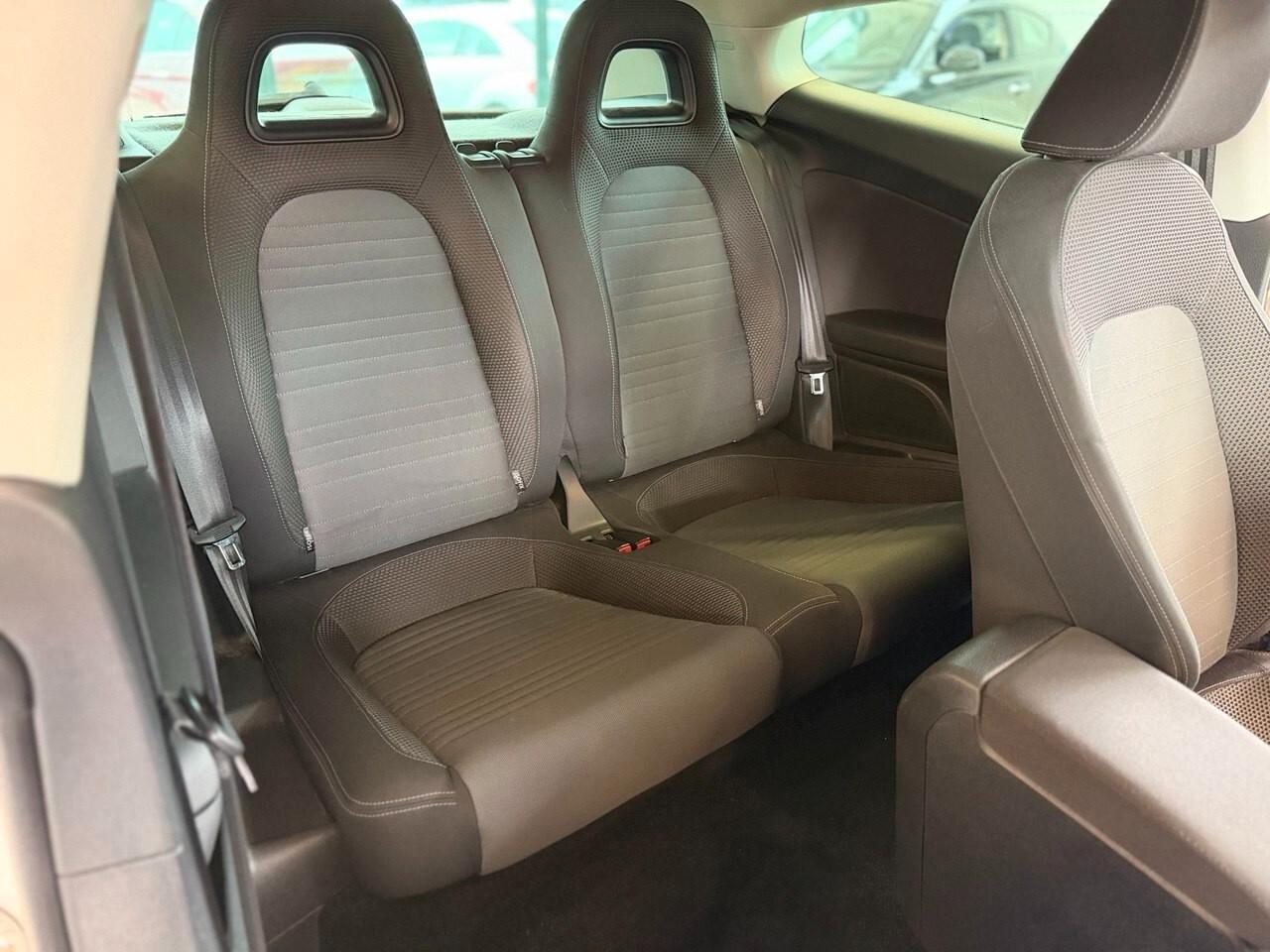 Volkswagen Scirocco 2.0 TDI 140CV DPF