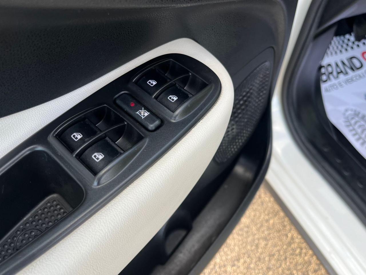 Fiat 500L 1.6 Multijet Trekking Unipro 2014