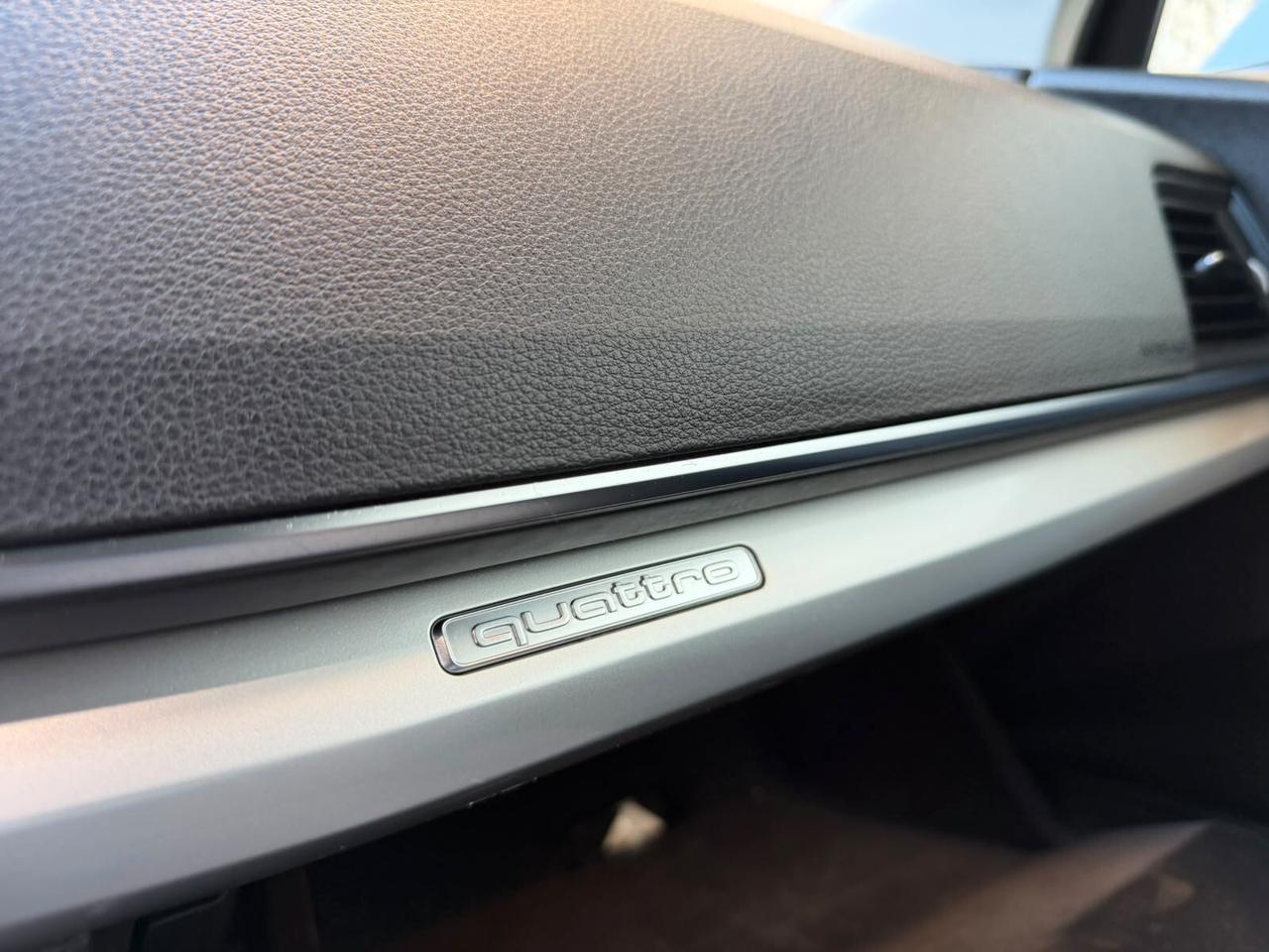 Audi Q5 2.0 TDI quattro S tronic Business Sport