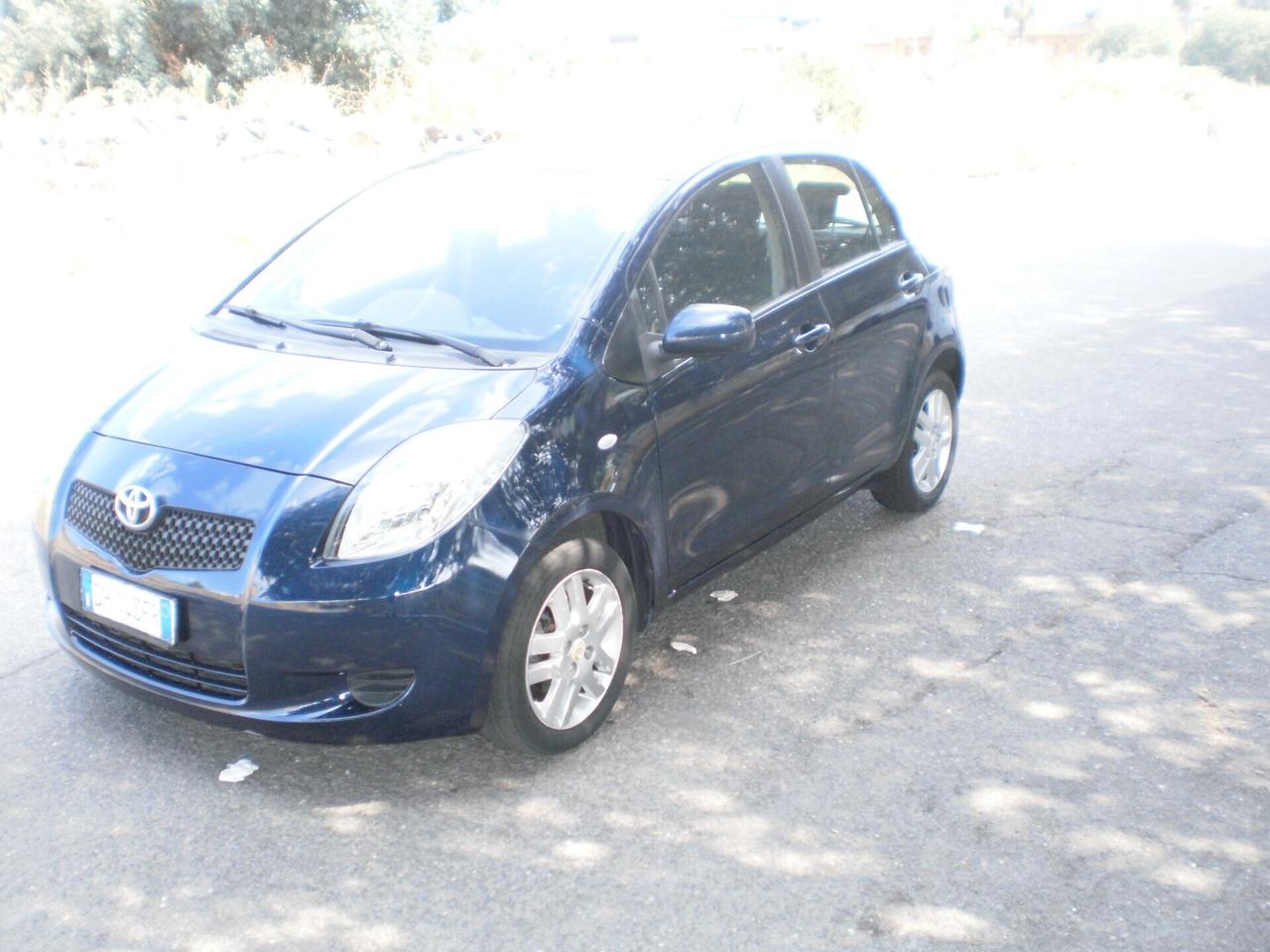 Toyota Yaris 1.4 D-4D 5 porte Sol