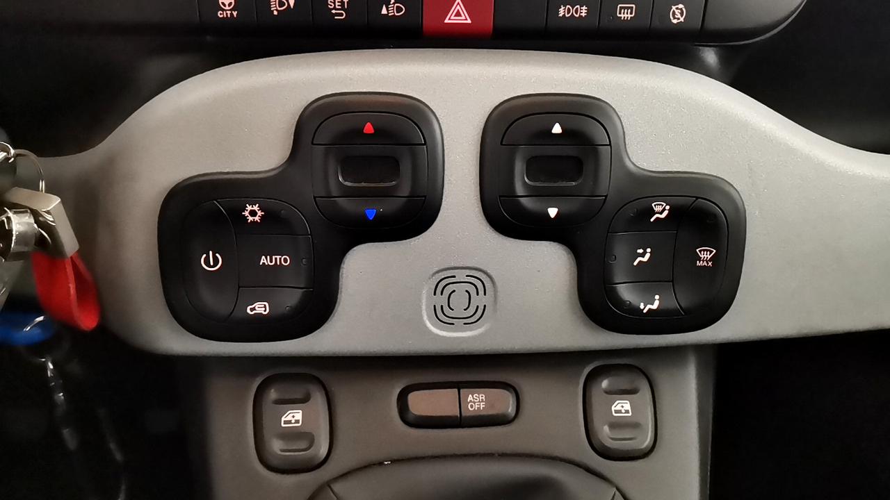 FIAT Panda III 2021 Cross - Panda 1.0 firefly hybrid Cross s&s 70cv 5p.ti