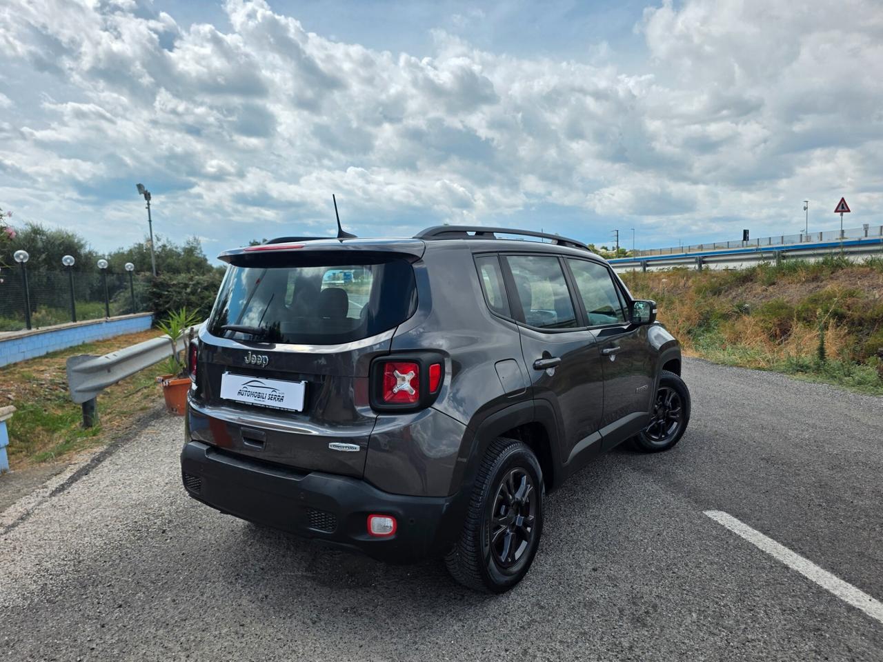 Jeep Renegade 1.6 Mjt 130 CV Longitude