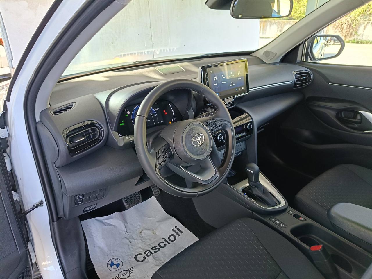 TOYOTA Yaris Cross - Yaris Cross 1.5h Active fwd 115cv e-cvt