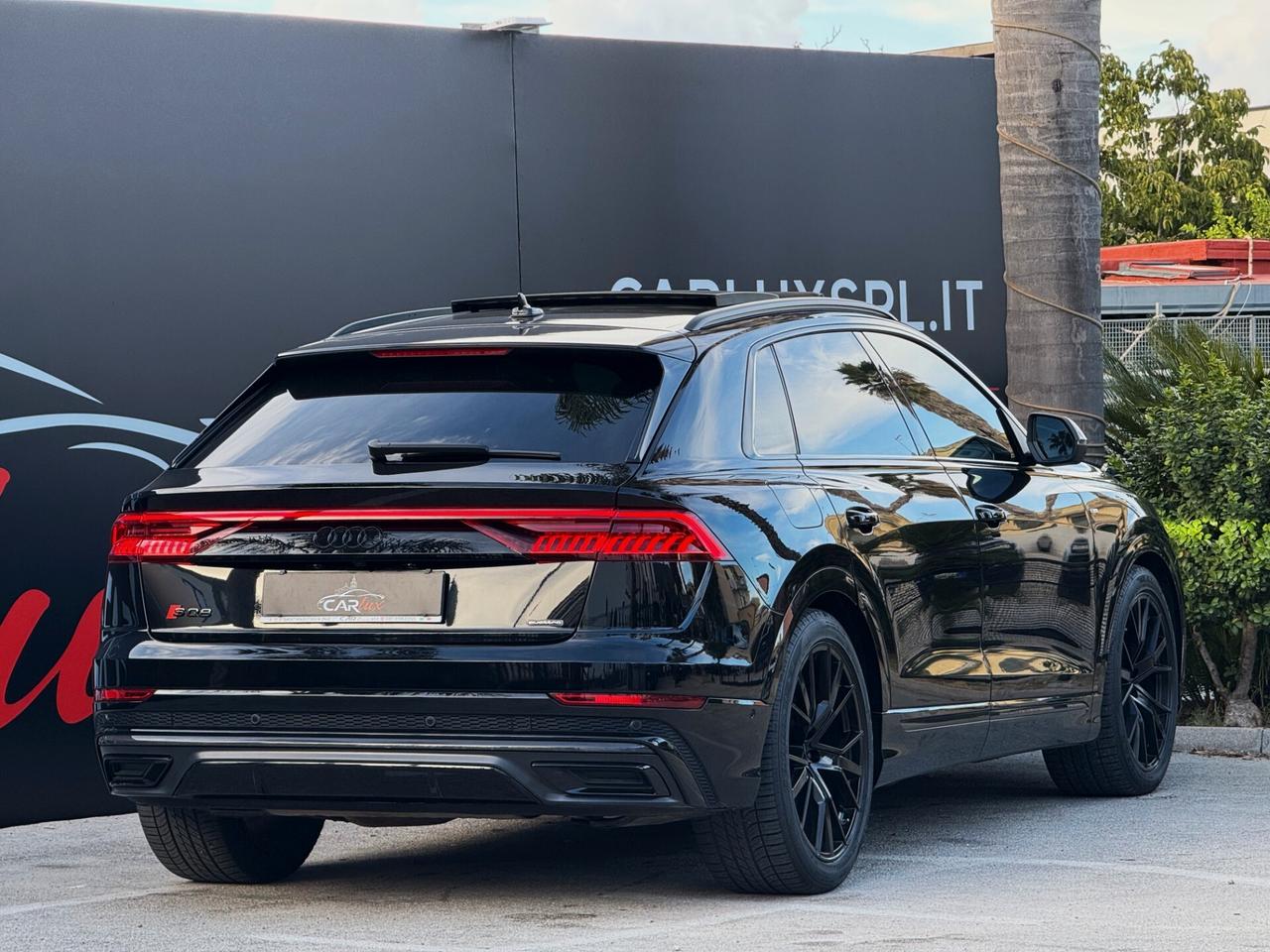 Audi Q8 50 TDI Quattro 286CV CARBONIO TETTO