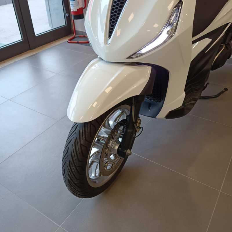 Piaggio Beverly 400 ABS-ASR - 2024