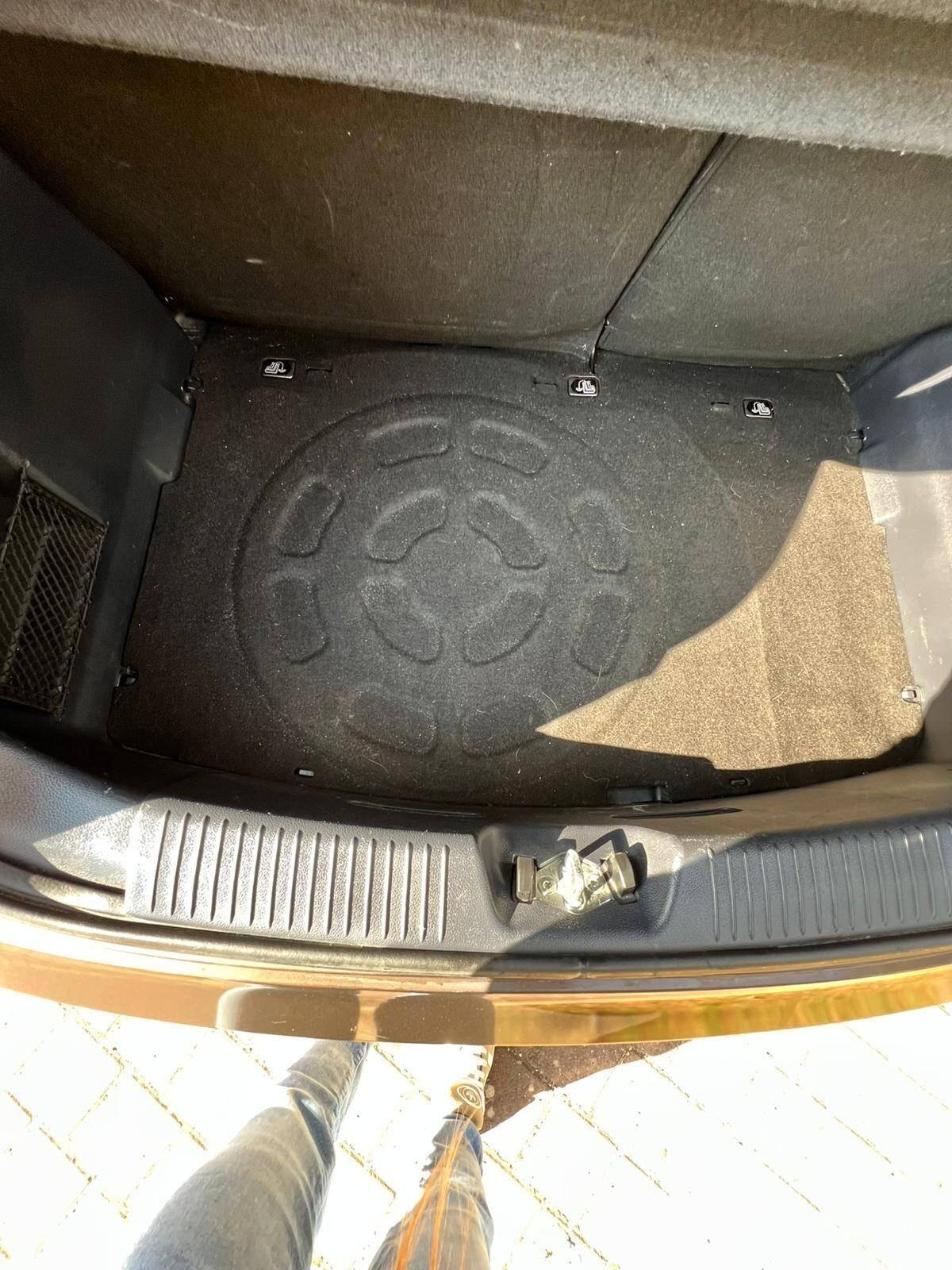 Kia Rio 1.4 CRDi WGT 5p. EX