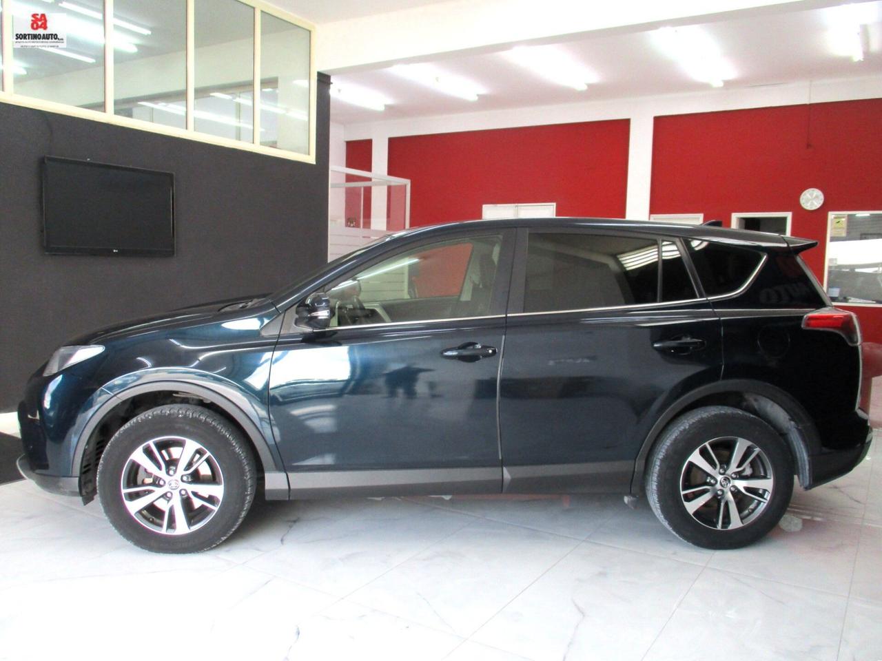 Toyota RAV 4 RAV4 2.0 D-4D 2WD Business 143cv 2/2017 KM119000