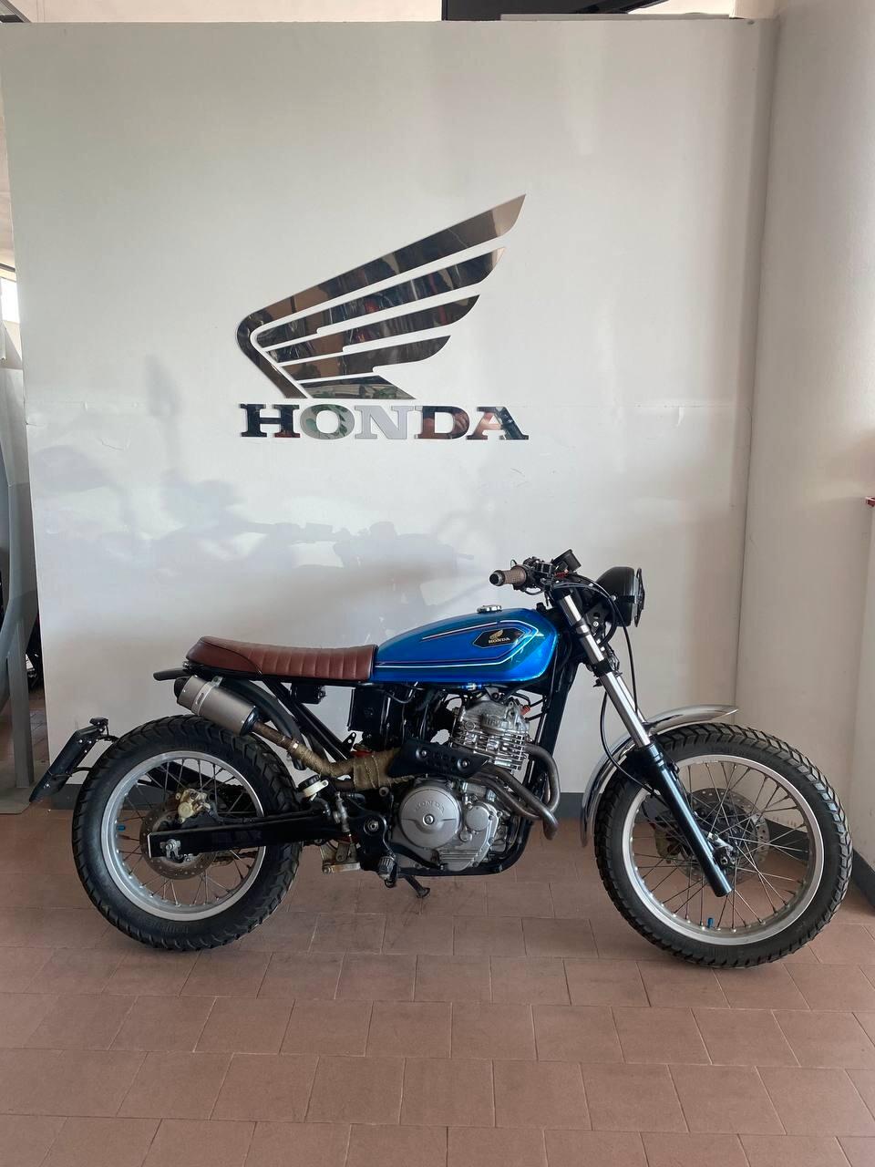 Honda dominator 650