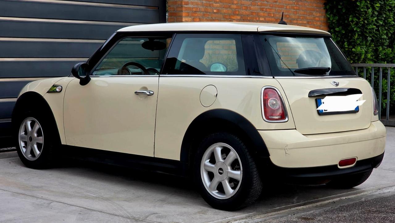 Mini Cooper 1.4 benzina GPL 2011 NEOP