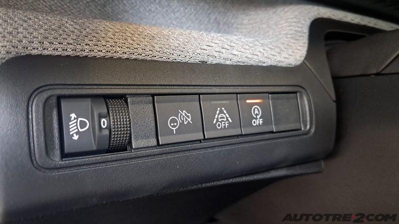 Citroën C3 PureTech 100 S&S PLUS DA € 13480 DETAX!!