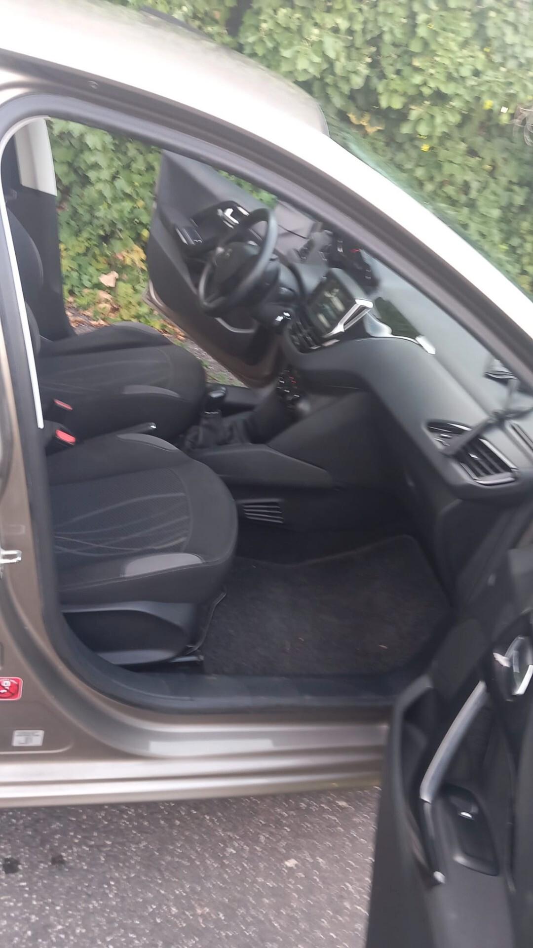 Peugeot 208 PureTech 82 5 porte Active