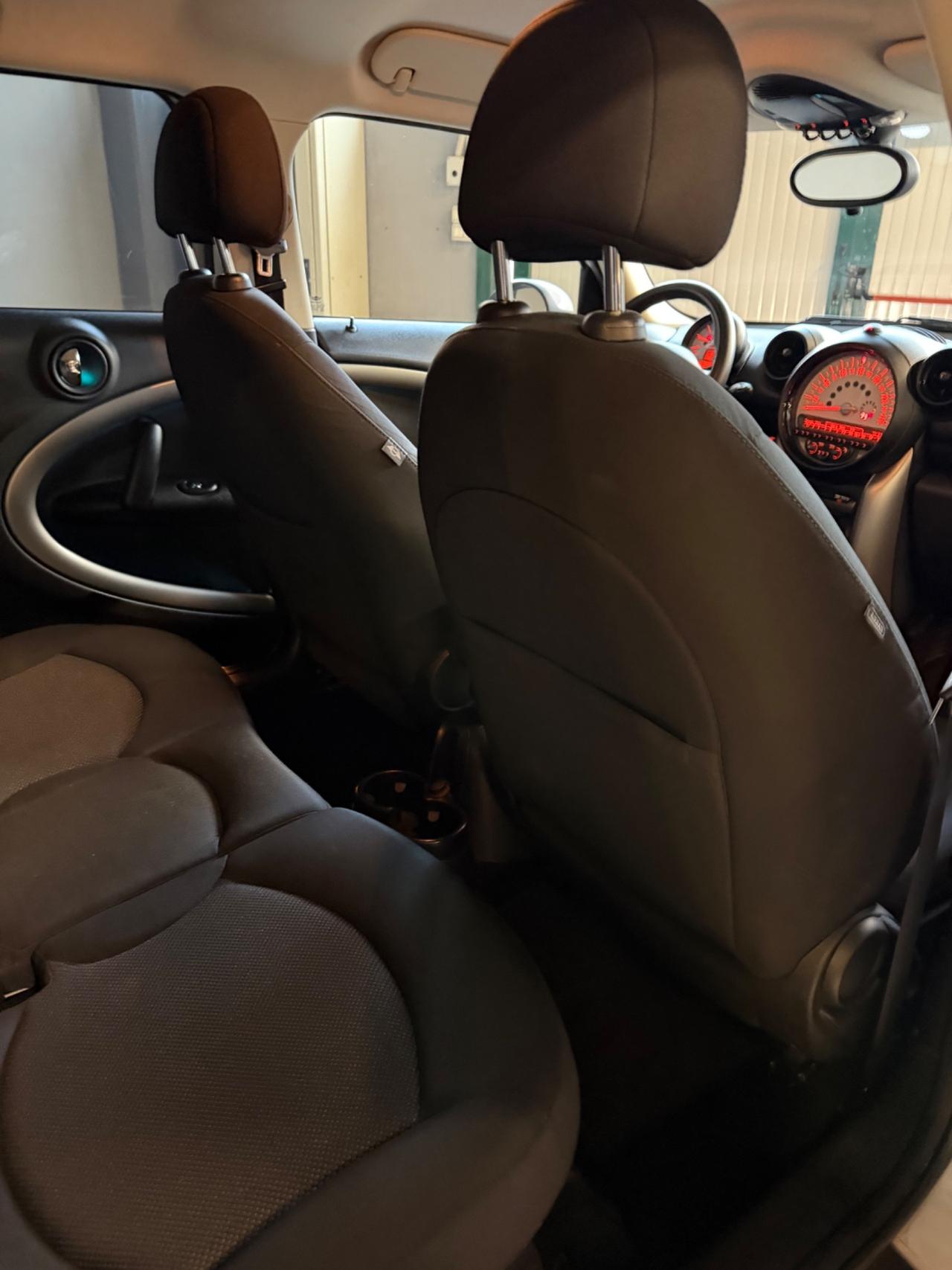 Mini COUNTRYMAN KMCERT GARANZ UNICOPR AUTOMAT