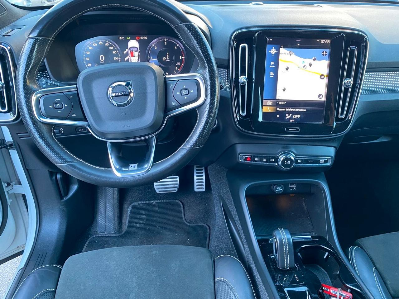 Volvo XC40 D3 AWD R-design