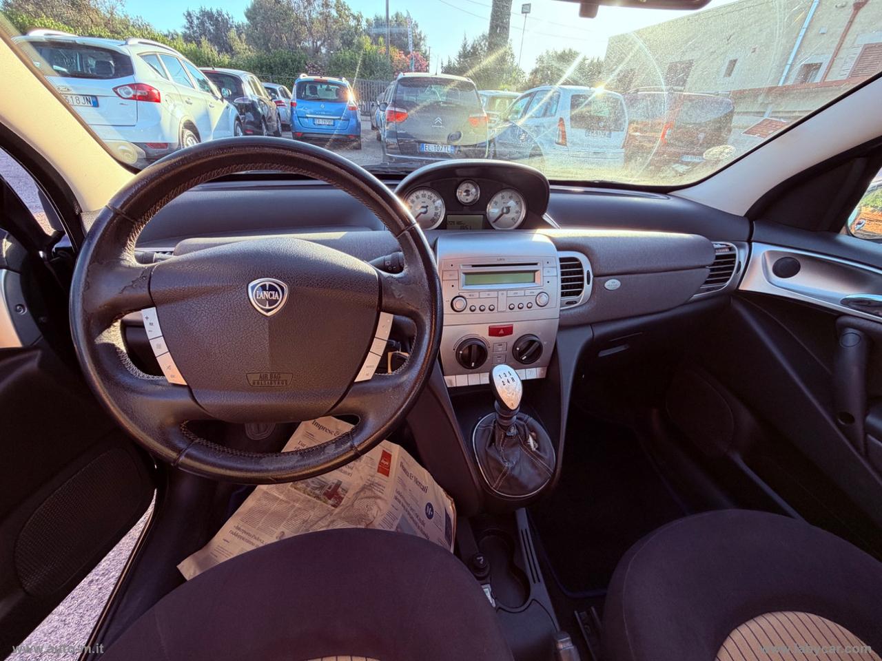LANCIA Ypsilon 1.4 Modamilano