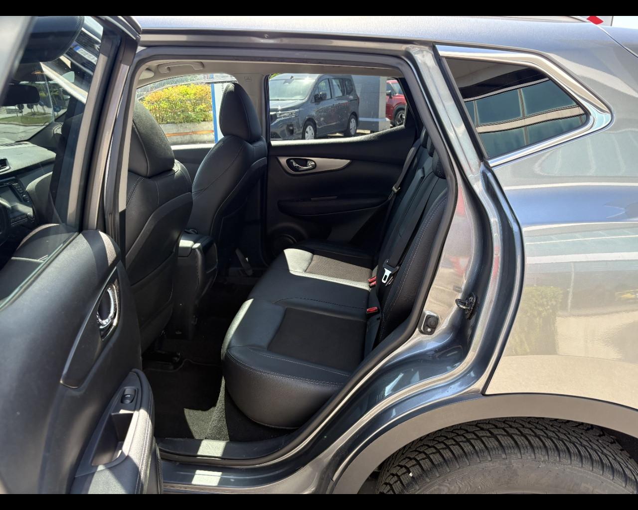 NISSAN Qashqai 2ª serie - Qashqai 1.6 dCi 2WD Tekna