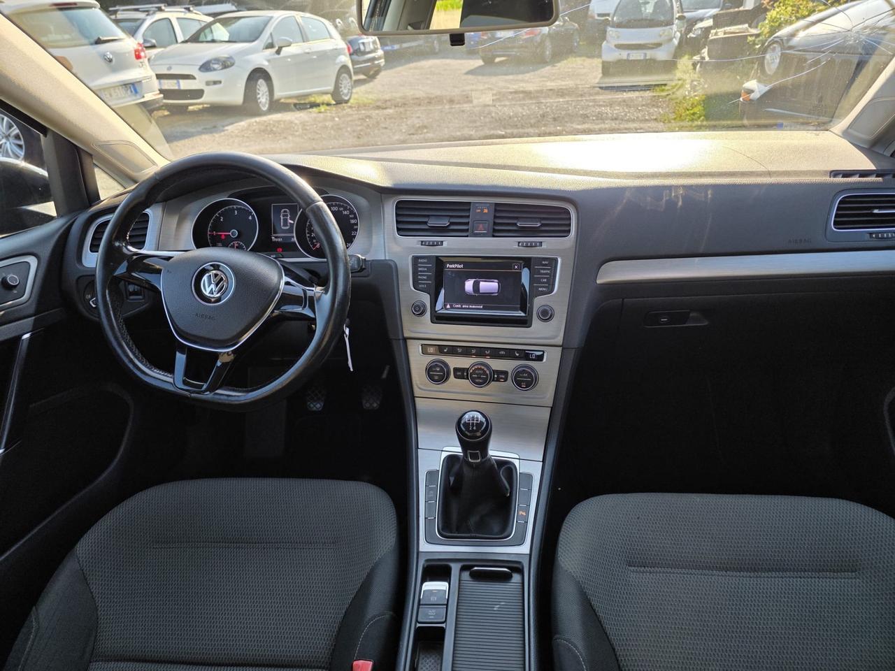 Volkswagen Golf 1.6 TDI. Comfortline 2015
