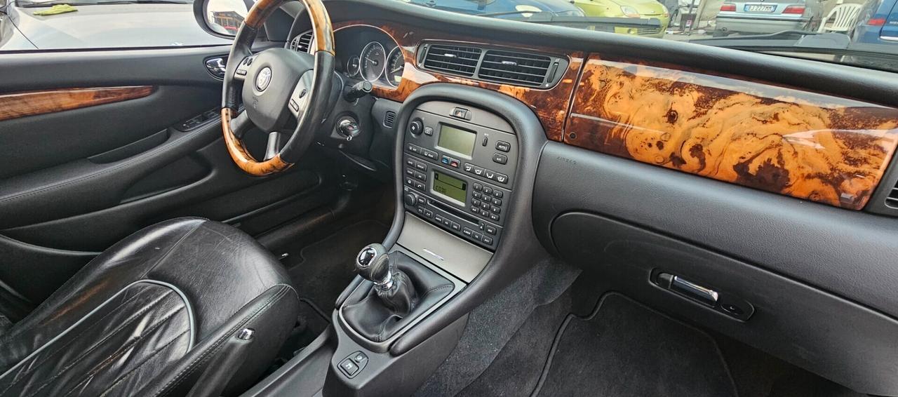 Jaguar X Type 2.2D EXECUTIVE