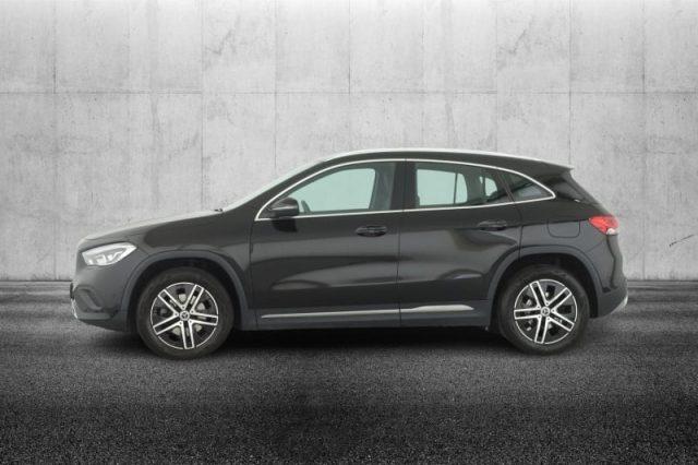 MERCEDES-BENZ GLA 200 d Automatic 4Matic Sport