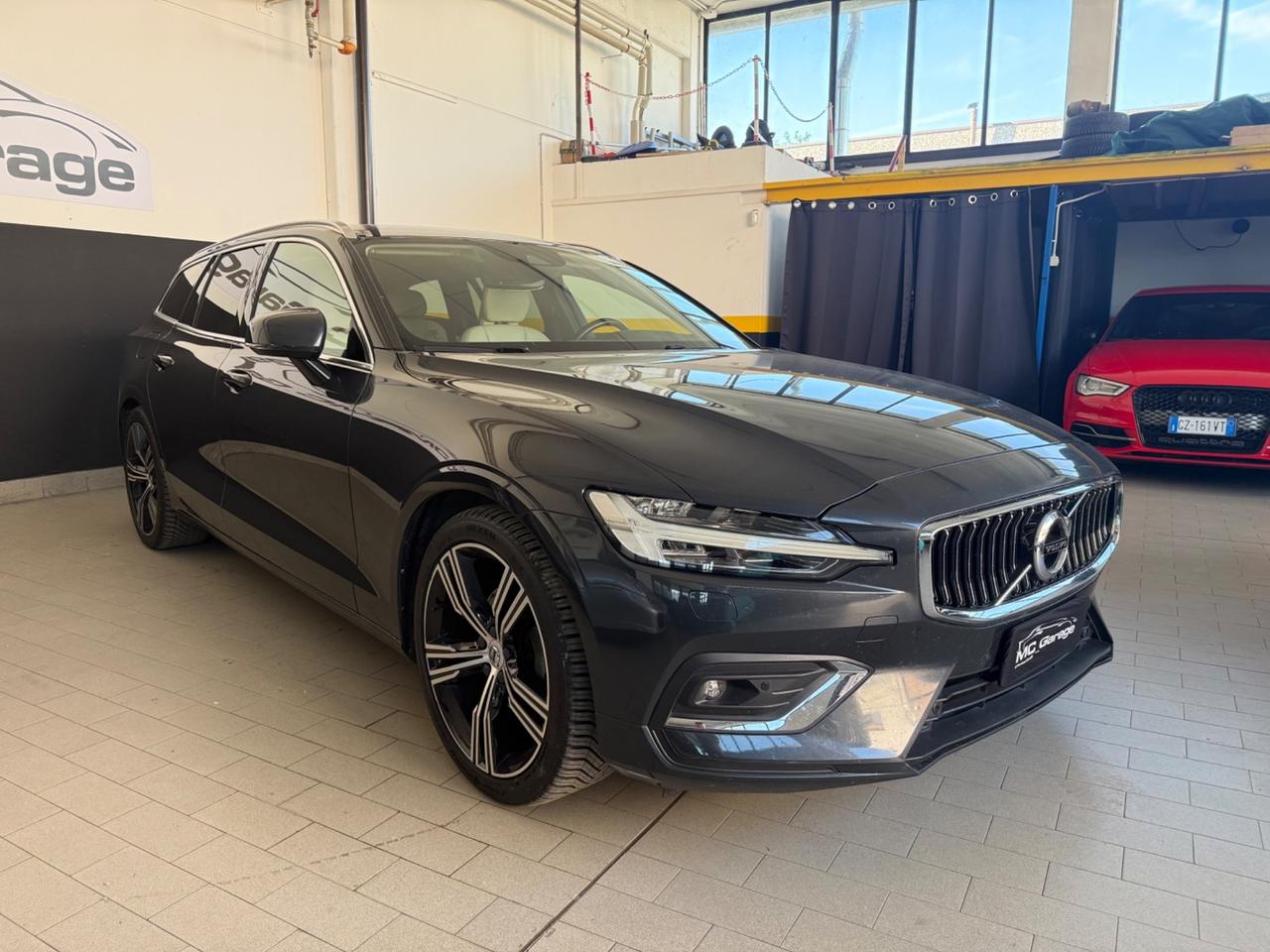 Volvo V60 D4 Geartronic R-design