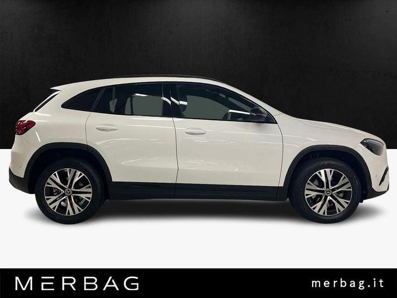 Mercedes-Benz GLA 180 d Automatic Business Extra