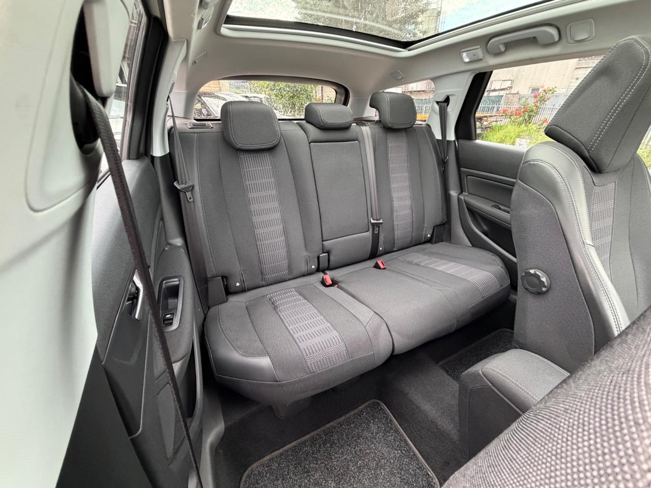 Peugeot 308 BlueHDi 130 S&S SW Allure