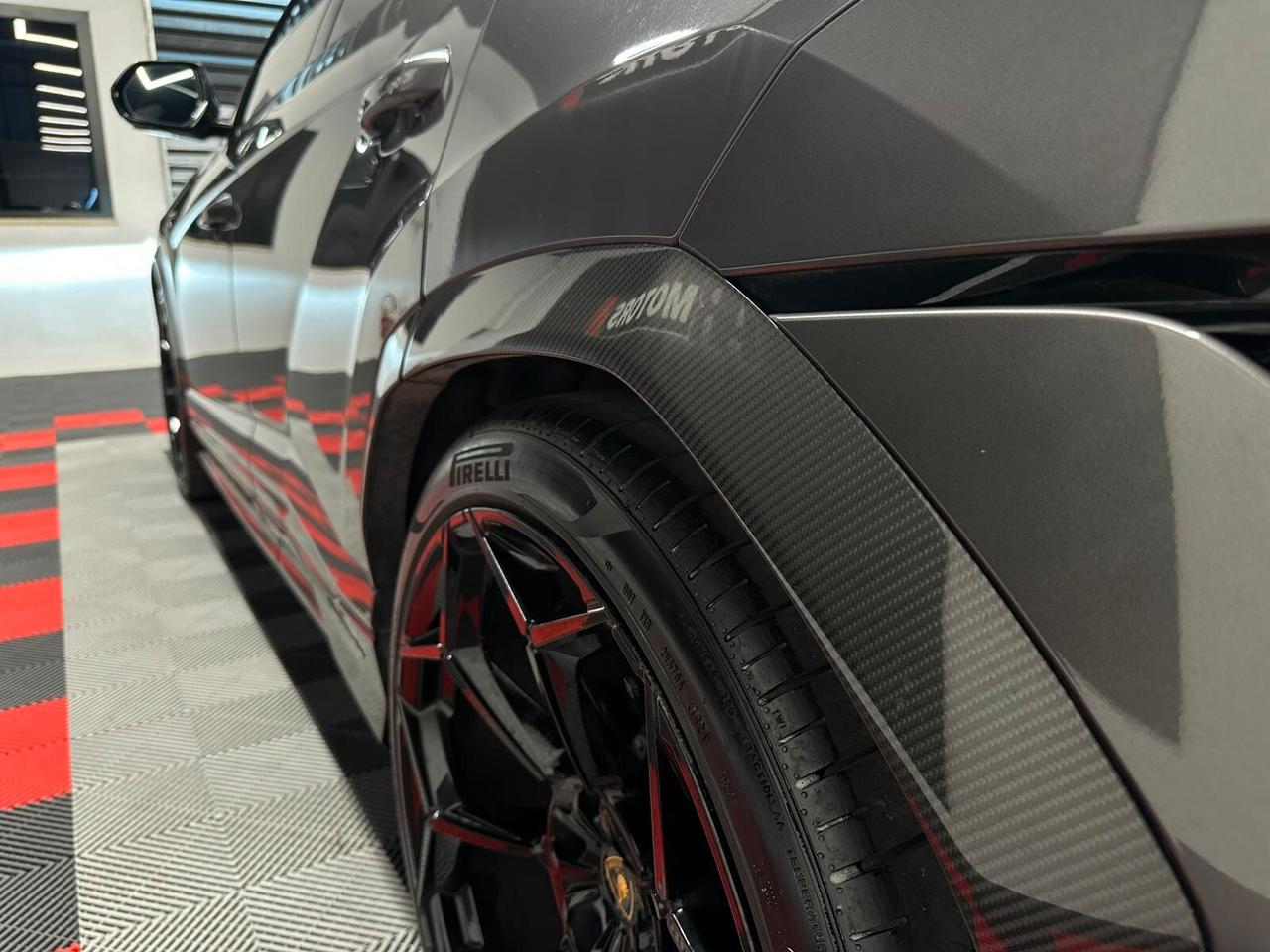 Lamborghini Urus 4.0 Performante