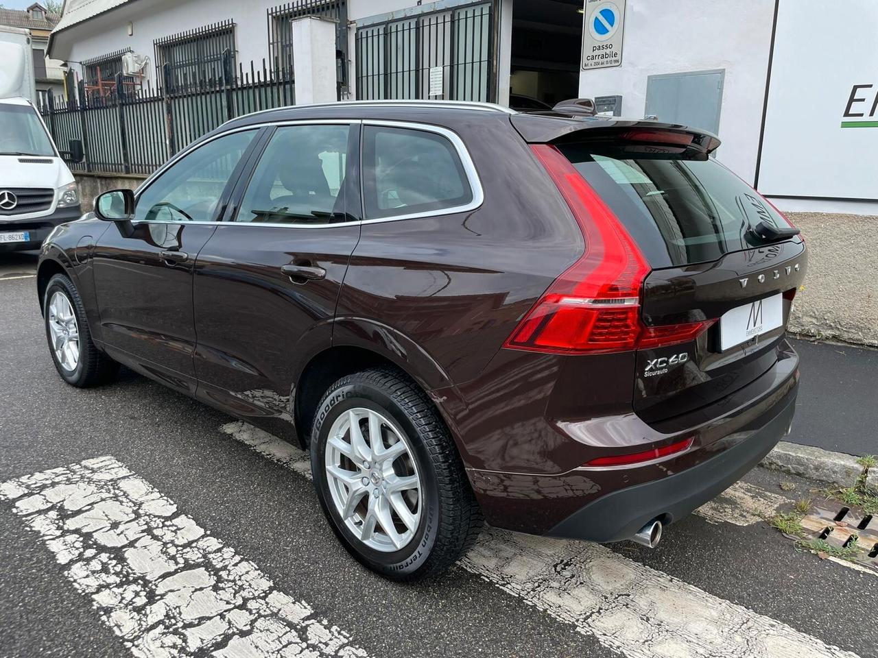 Volvo XC60 2.0 t8 BusinessPlus awd 303cv my20 -AUT/NAVI/TETTO