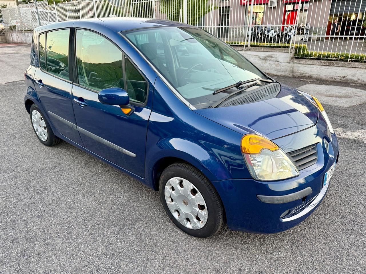Renault Modus 1.5 dCi 82CV Confort Privilège