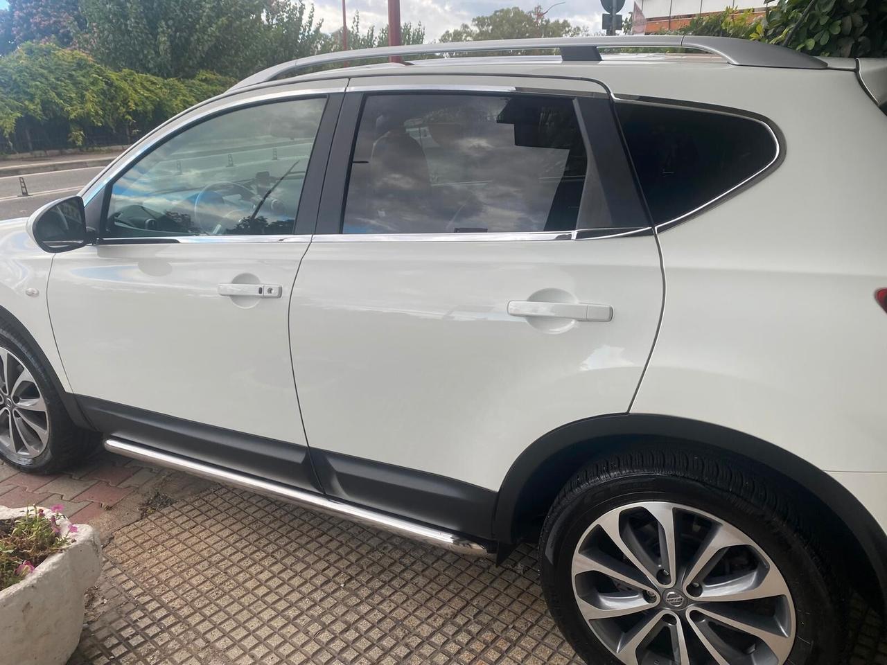 Nissan Qashqai 2.0 dCi DPF Tekna