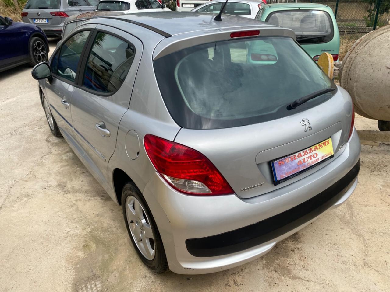 Peugeot 207 1.4 HDi 70CV 5p. 200MILLESIM EDITION2012